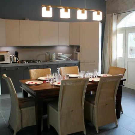 Hébergement de vacances Landreville, 4 Pièces, 6 Personnes - Fr-1-543-146 *